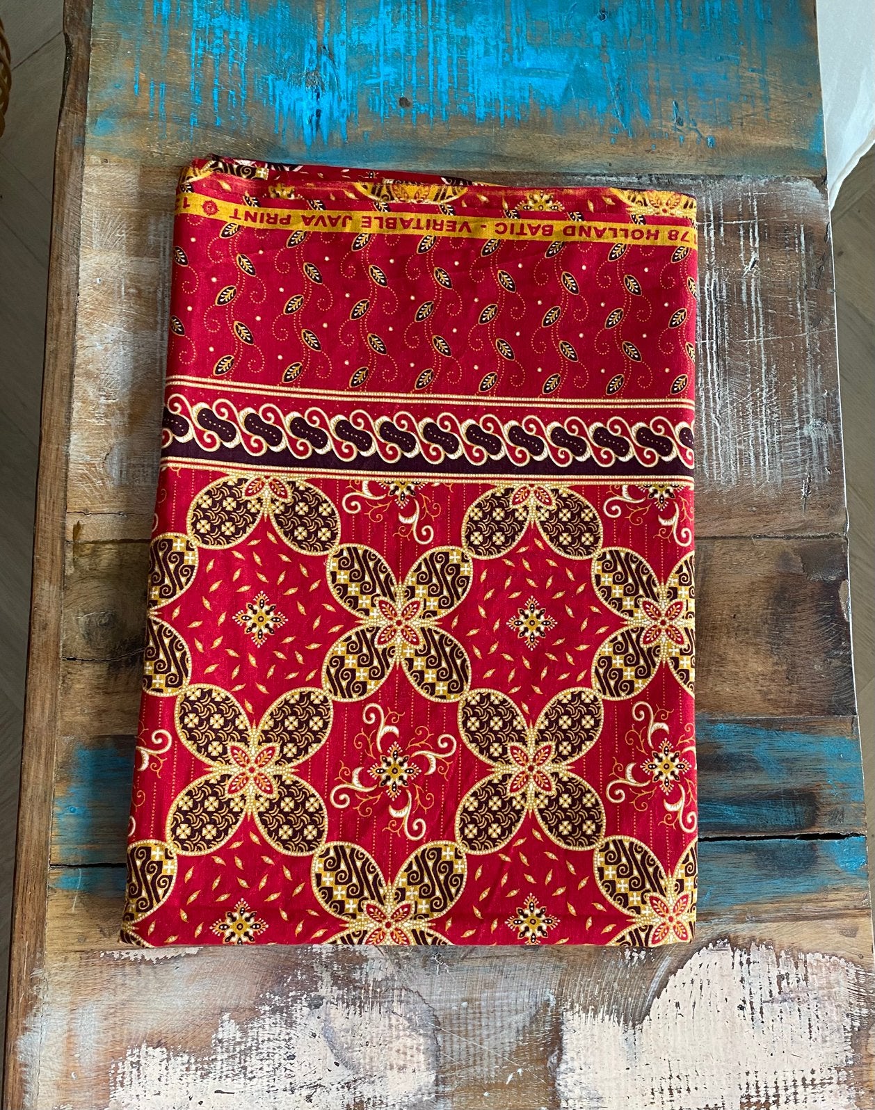 holland batik java print rood, Hobby en Vrije tijd, Stoffen en Lappen, 120 cm of meer, Nieuw, Ophalen of Verzenden, Katoen