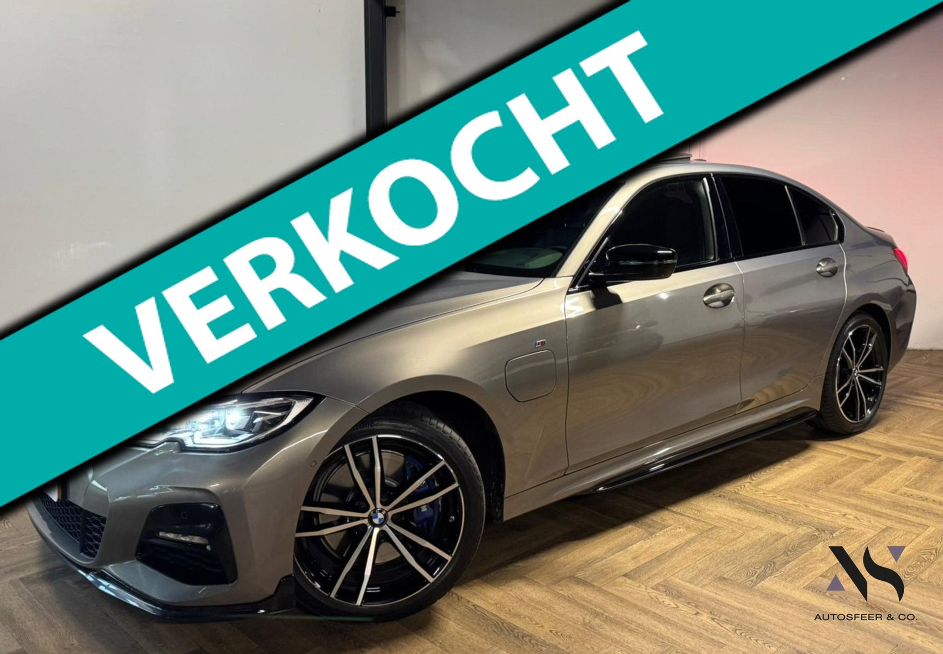 BMW 3-serie 330e M-PAKKET PANO KEYLESS CAM, Auto's, 1998 cc, Achterwielaandrijving, Gebruikt, Zwart