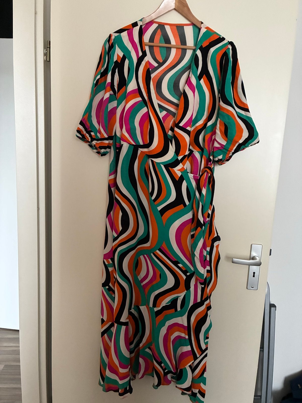 Norah Jurk Maat 46 -  Wikkeljurk, Meerkleurig, Maat 46/48 (XL) of groter, Ophalen of Verzenden, Zo goed als nieuw