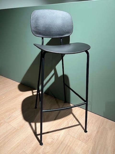 Infiniti Tondina barkruk - zwart, Huis en Inrichting, Barkrukken, Ophalen, Gebruikt, Met voetsteun, 60 tot 90 cm