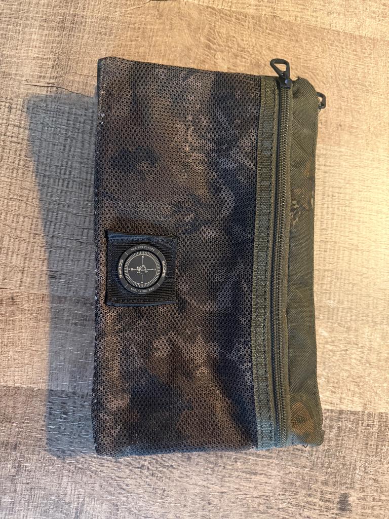 Nash scope ammo pouch large zgan., Watersport en Boten, Ophalen of Verzenden, Zo goed als nieuw, Overige typen