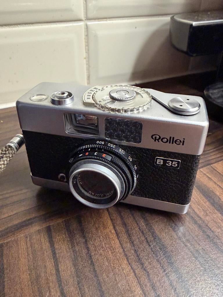 Rollei B35 camera + 2 losse flitsers, Ophalen of Verzenden, Gebruikt, Compact, Overige Merken