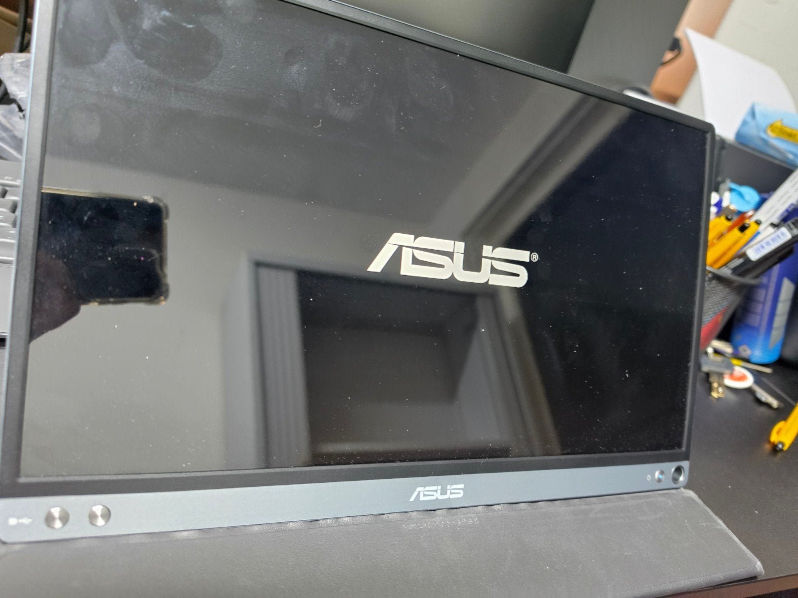 ASUS MB16AC Draagbaar USB-C/DisplayPort Monitor, Ophalen