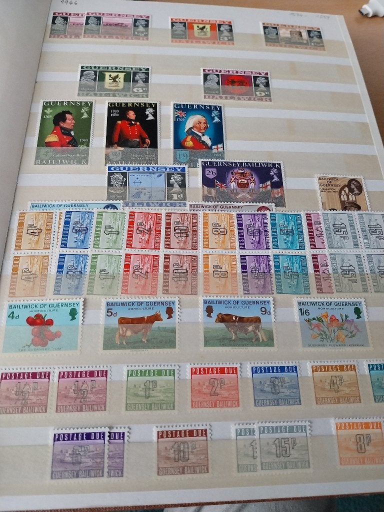 Mooi stockboek Guernsey diversen jaren postfris, Postzegels en Munten, Verzenden, Postfris