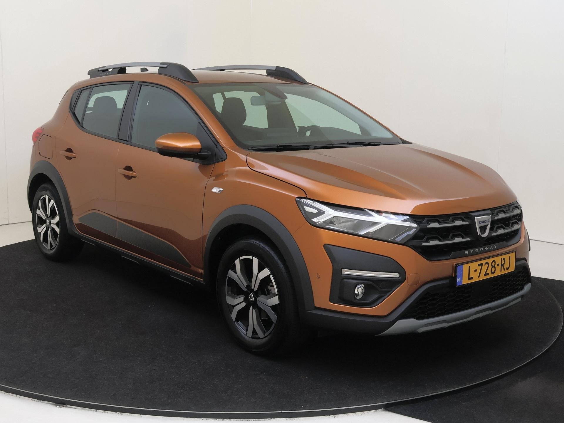 Dacia Sandero Stepway 1.0 TCe 100 Bi-Fuel Comfort | Parkeers, Voorwielaandrijving, Euro 6, Overige kleuren, 610 kg