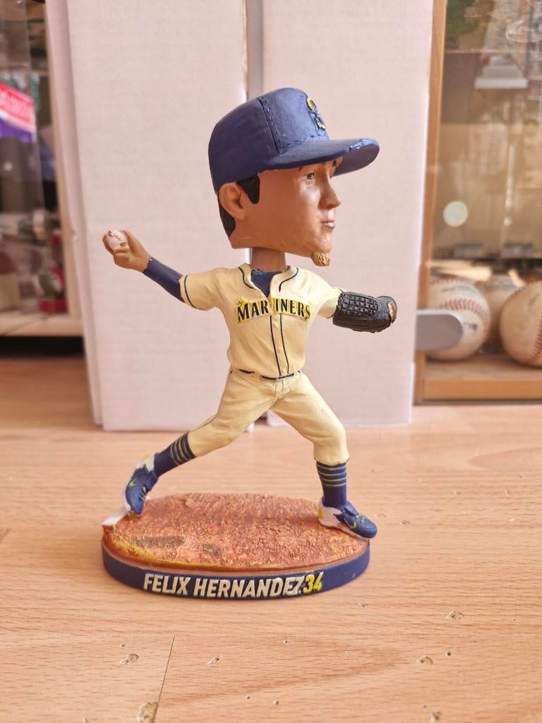 Felix Hernandez Bobblehead - Seattle Mariners, Ophalen of Verzenden, Gebruikt, Overige sporten, Beeldje of Poppetje