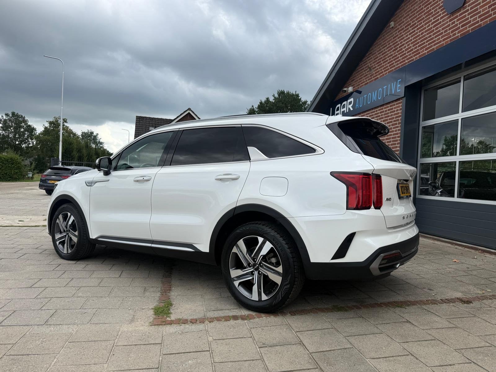 Kia Sorento 1.6 T-GDi 265PK Plug-in Hybrid 4WD ExecutiveLine, Auto's, Gebruikt, 4 cilinders, 7 stoelen, Wit