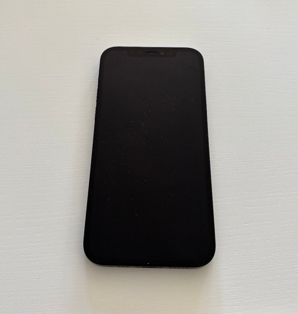 iPhone 12 64 GB - nette staat - inclusief Apple hoesje, Ophalen, Zwart, Zo goed als nieuw, 84 %