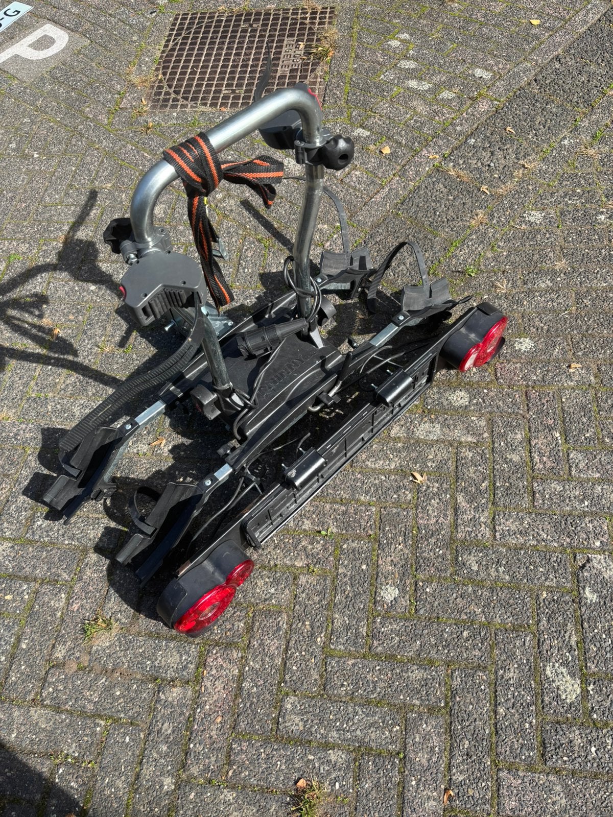 Twinny load e-carrier II Fietsdrager voor 2 ebikes, Auto diversen, Ophalen, Zo goed als nieuw, Brede banden, 2 fietsen