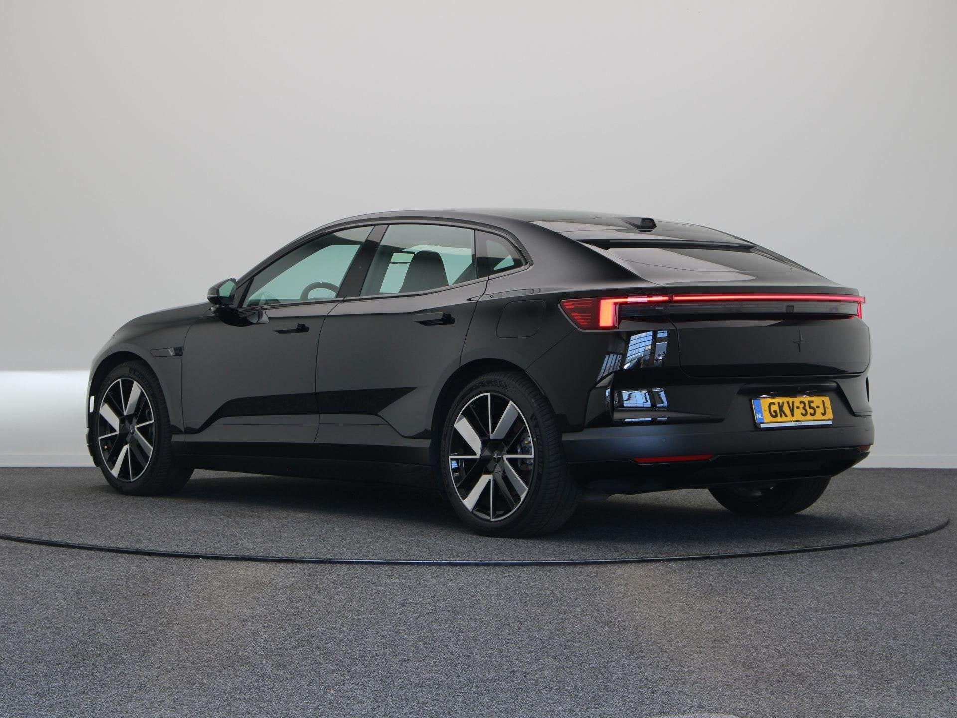 Polestar 4 Long Range Single motor 100 kWh | Pilot Pack | Pl, Automaat, 660 min, Achterwielaandrijving, 100 kWh