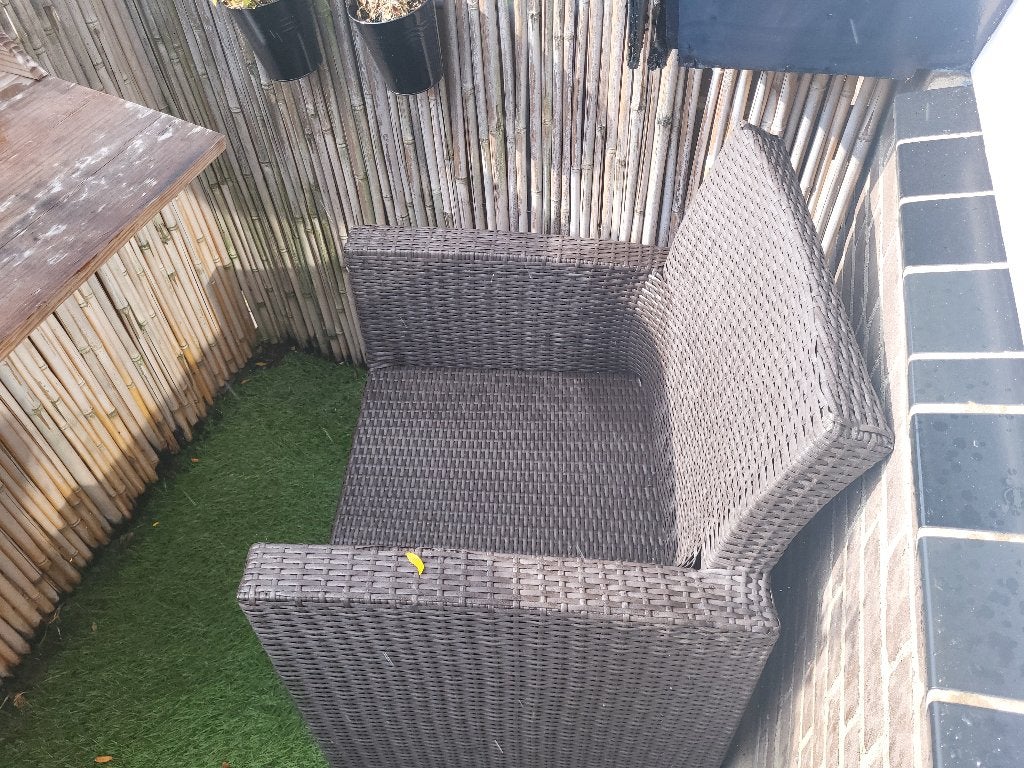Comfortabele rotan tuinstoel, Ophalen, Gebruikt, Rotan