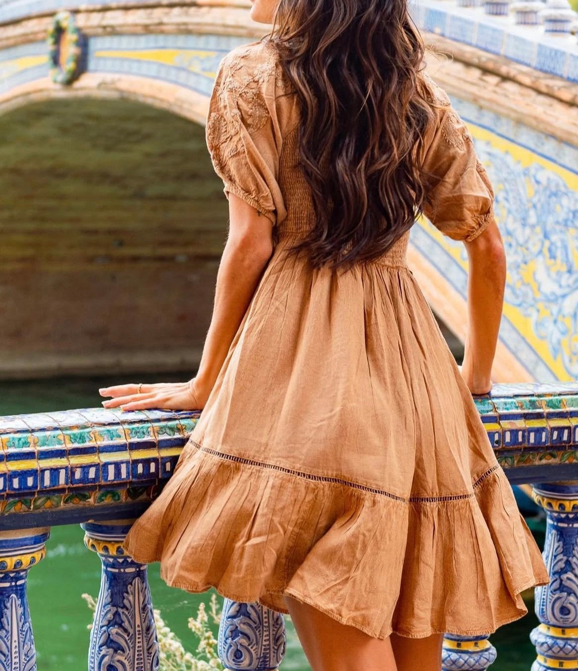 GOLD AND SILVER jurk stonewashed camel mt TU, Kleding | Dames, Verzenden, Parijs, Nieuw, Gold and Silver