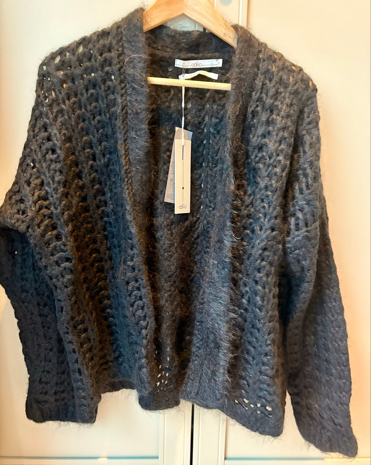 Nieuwe AAIKO gebreide cardigan zwart - universele maat, Ophalen of Verzenden, Nieuw, Maat 38/40 (M), Zwart