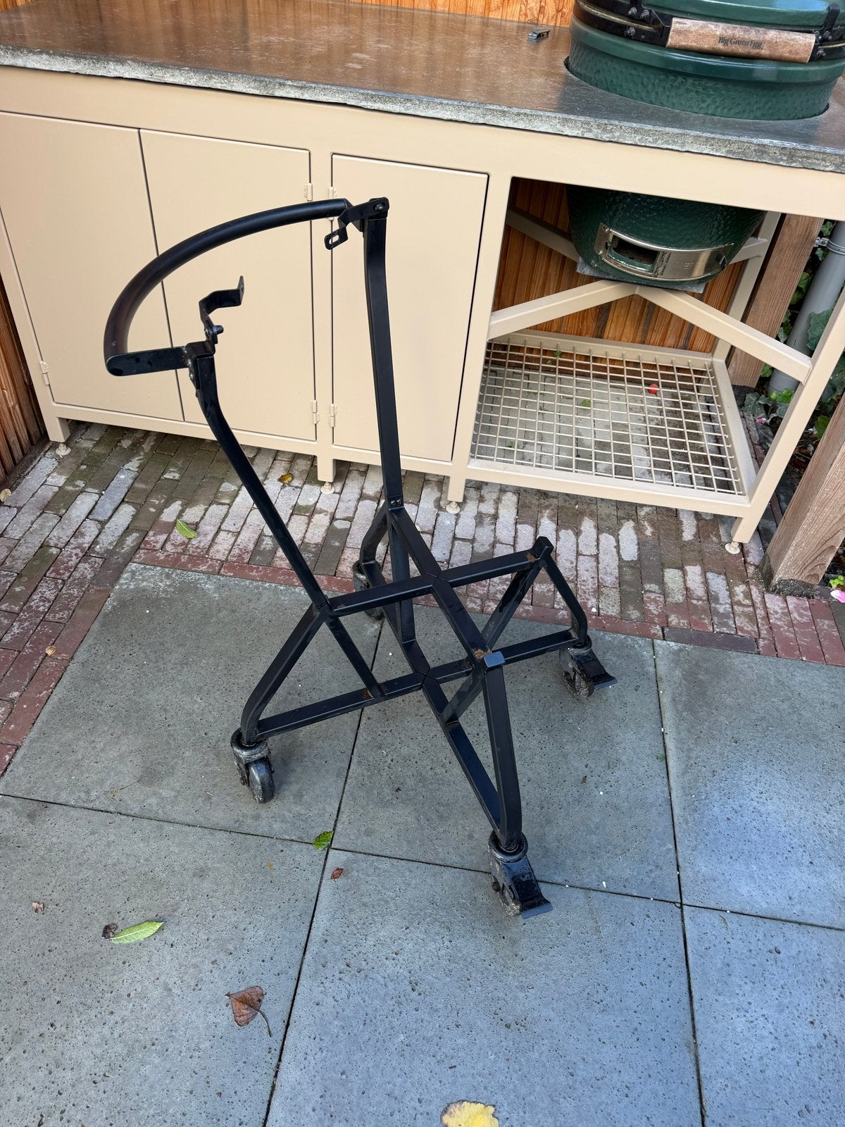 Big Green Egg Onderstel/intEggrated nest+handler Large, Ophalen, Gebruikt