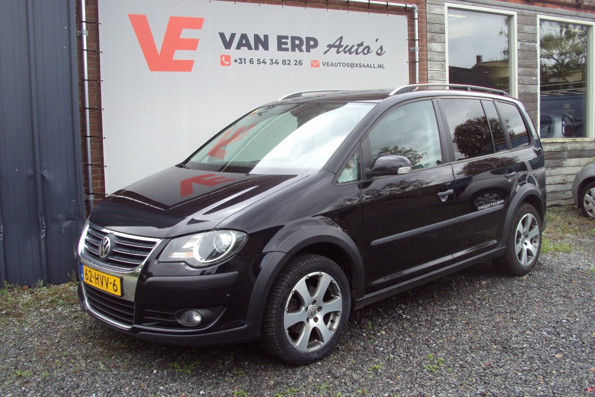 Volkswagen Touran 1.4 TSI Cross Automaat, Auto's, Gebruikt, 1532 kg, 4 cilinders, Zwart