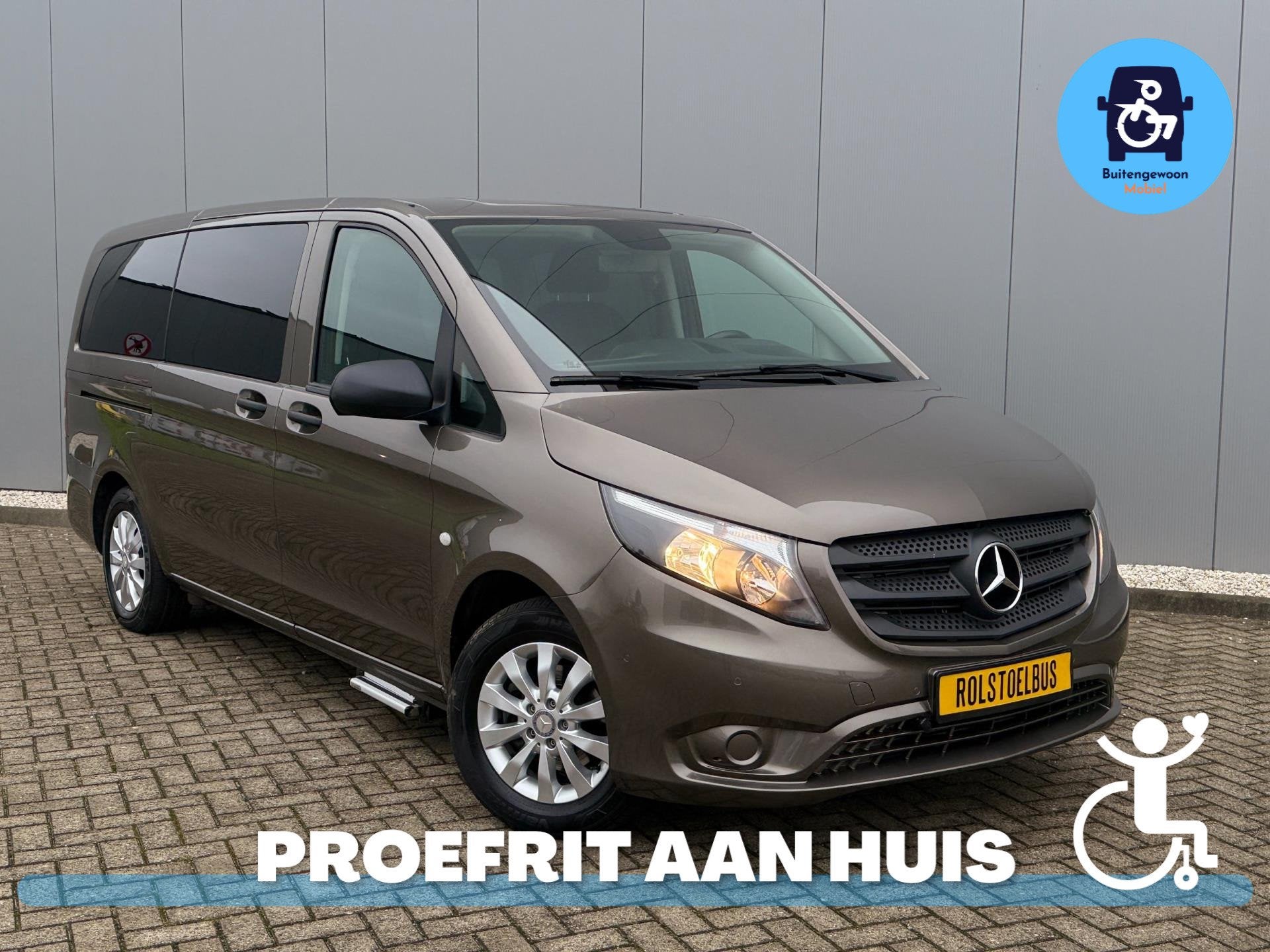Mercedes-Benz Vito Rolstoelbus zelfrijder | 2 Rolstoelen voo, Auto's, Bestelauto's, Automaat, 12 maanden, Gebruikt, Zwart