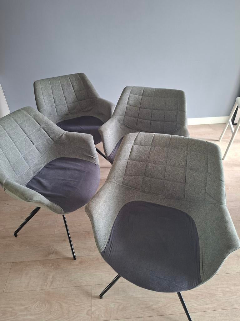 Zuiver Doulton stoelen 4 stuks, lichtgrijs/donkergrijs, Huis en Inrichting, Stoelen, Ophalen, Gebruikt, Grijs, Stof