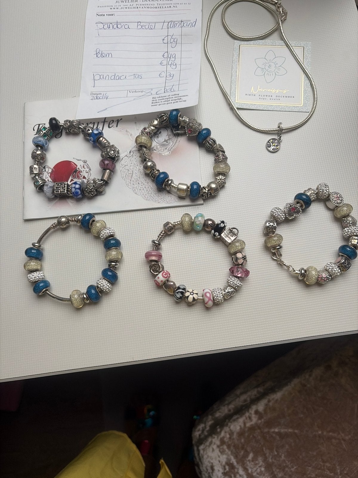 Pandora bedels en armbanden set, Overige kleuren, Ophalen of Verzenden, Zo goed als nieuw, Met bedels of kralen