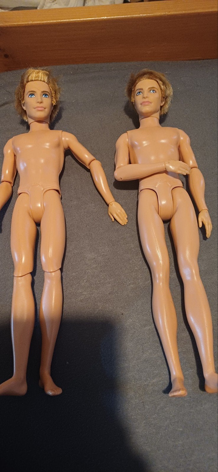 Twee ken barbie poppen mattel 2009, Verzamelen, Ophalen of Verzenden, Zo goed als nieuw, Pop
