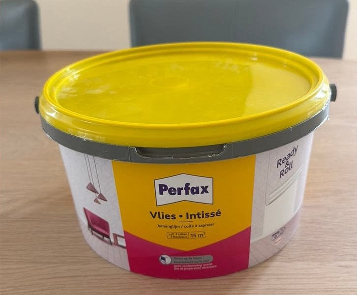Restje vliesbehanglijm, Minder dan 5 liter, Ophalen, Gebruikt, Wit