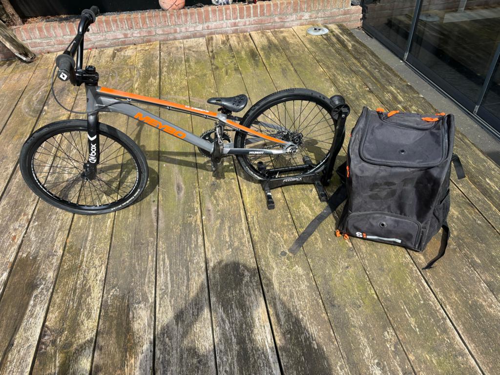 BMX expert xl holeshot Zo goed als nieuw, Fietsen en Brommers, Fietsen | Crossfietsen en BMX, Velgrem, Aluminium, Ophalen of Verzenden
