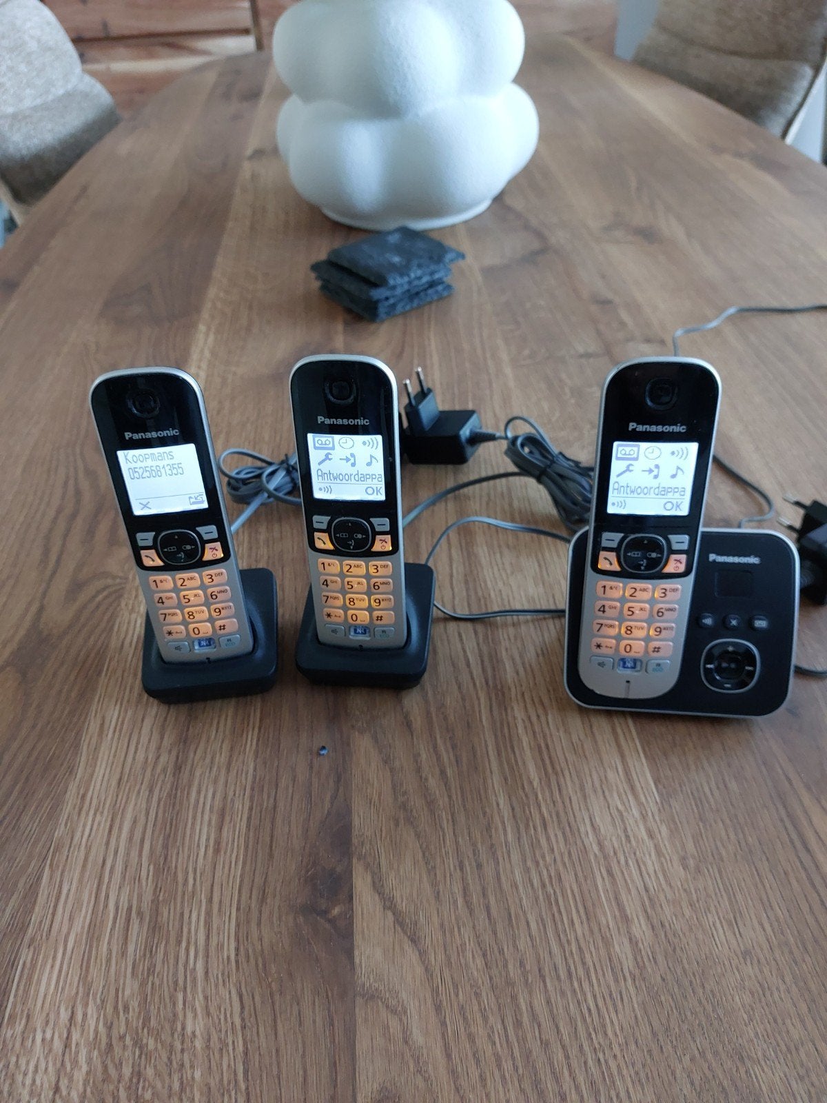 Panasonic KX-TG6823 DECT telefoon met 3 handsets, Ophalen of Verzenden, Gebruikt, 3 handsets