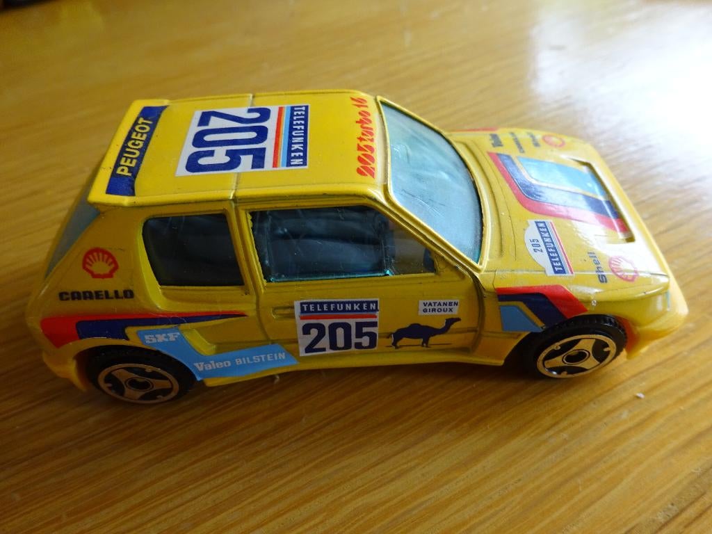 Minatuur autootje Peugeot 205, Ophalen of Verzenden