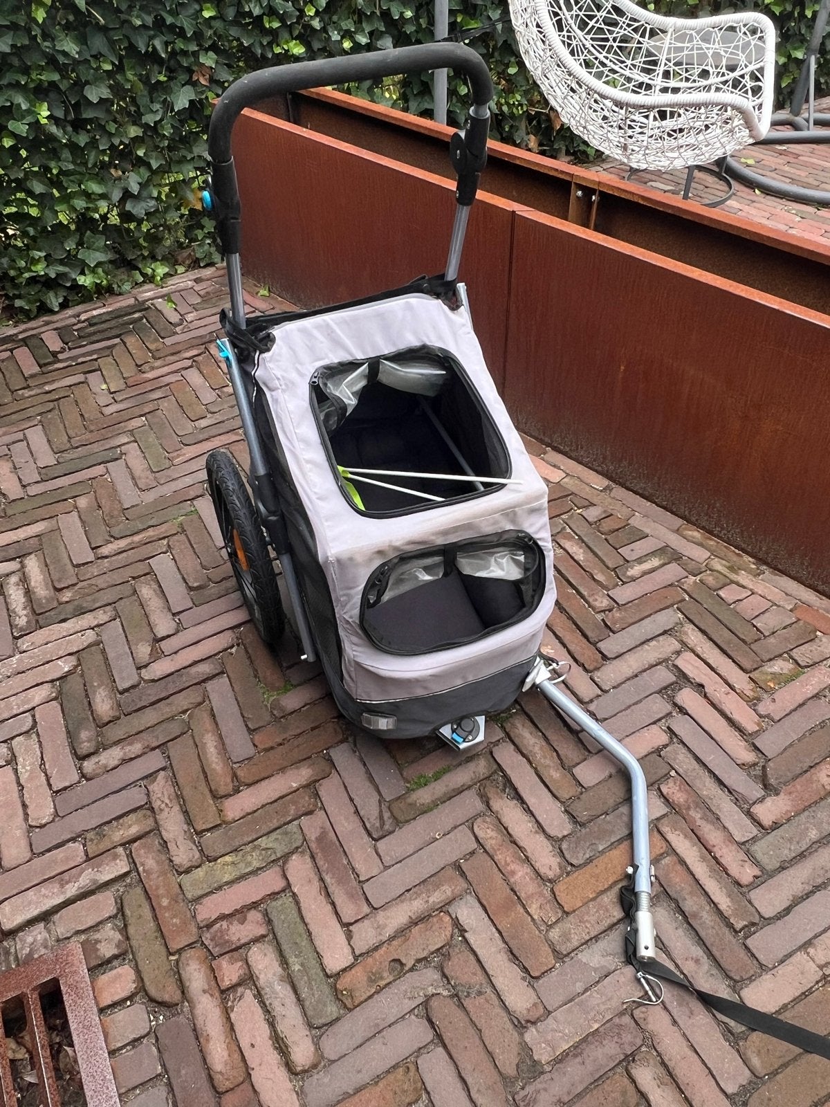 Trixie hondenkar/fietshanger   Licht grijs  maat s, Gebruikt, Opvouwbaar, 20 tot 40 kg, Ophalen of Verzenden