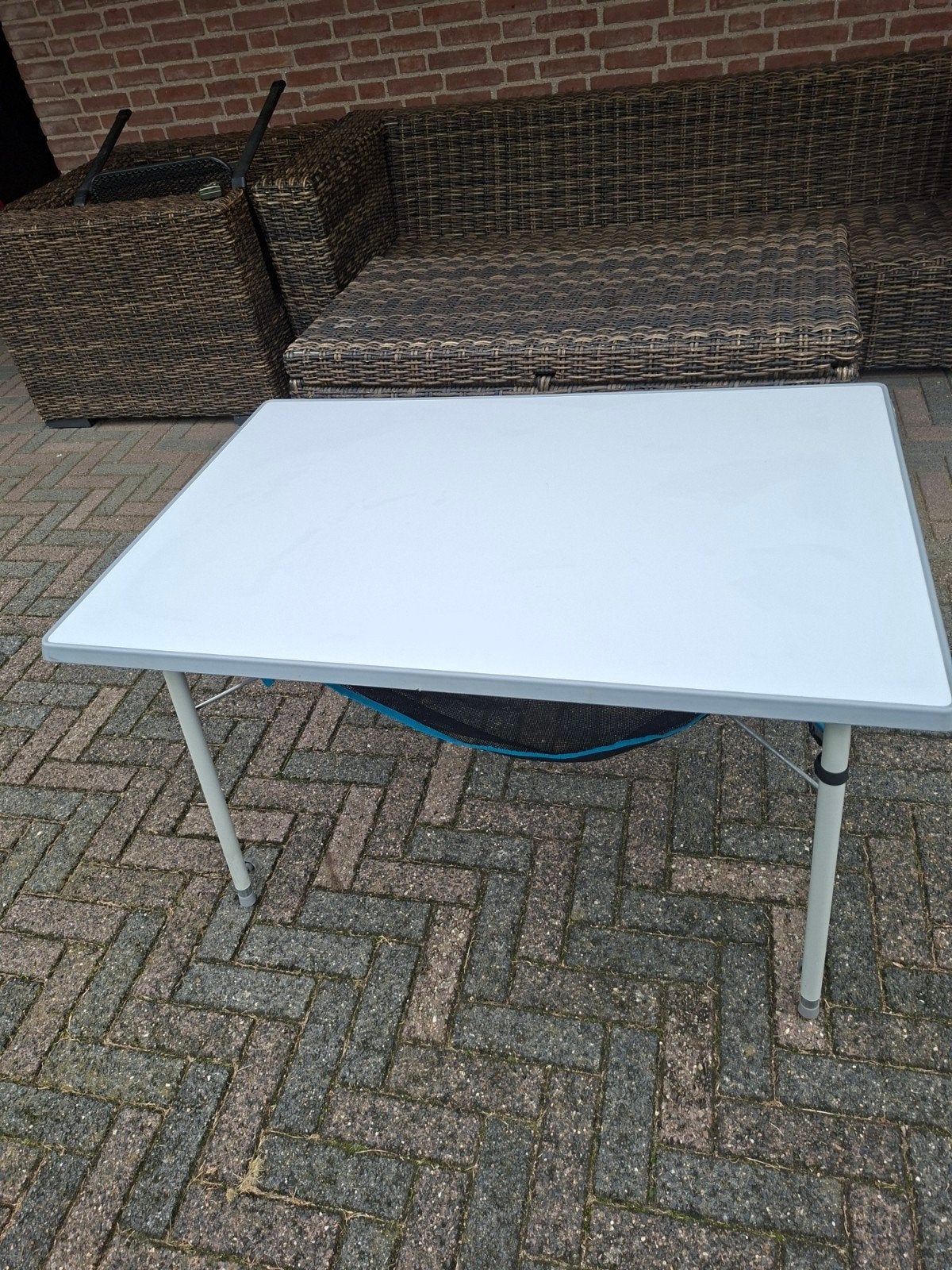 Dukdalf Campingtafel 68x100cm en hoogte verstelbaar, Ophalen, Gebruikt