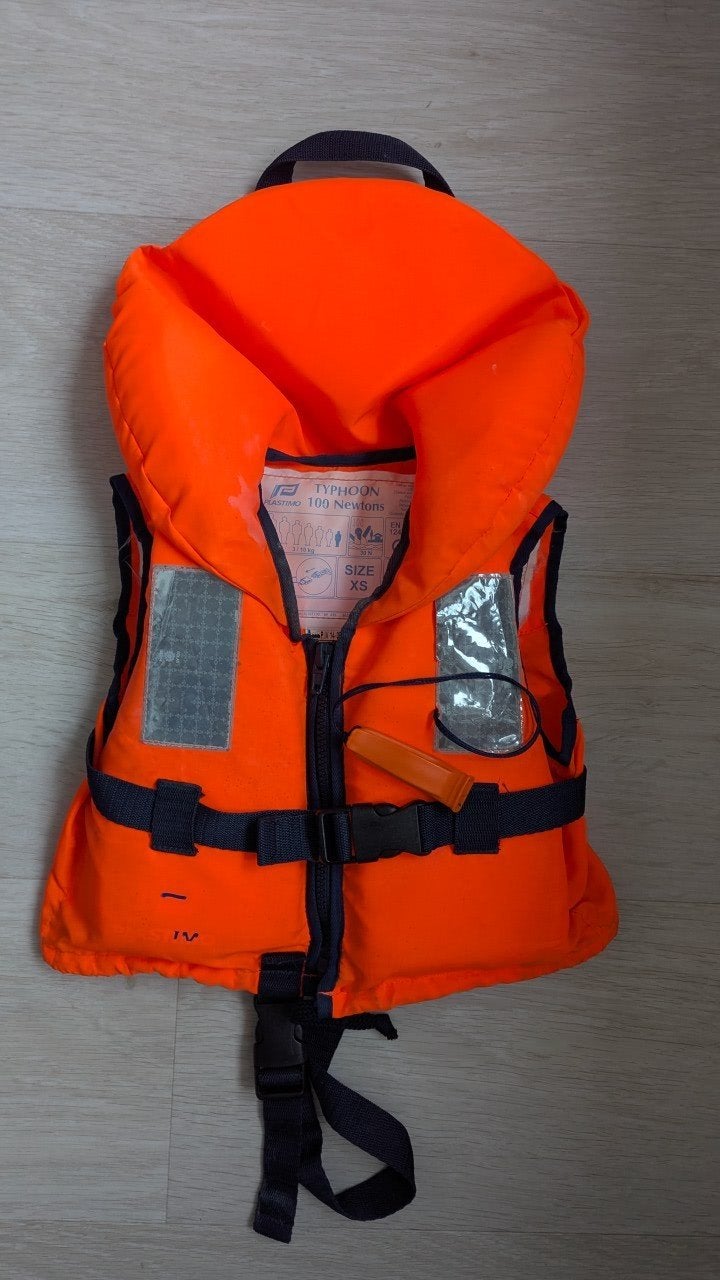 Zwemvest  maat XS  3-10 kg, Gebruikt, Ophalen of Verzenden, Reddingsvest of Zwemvest, Plastimo