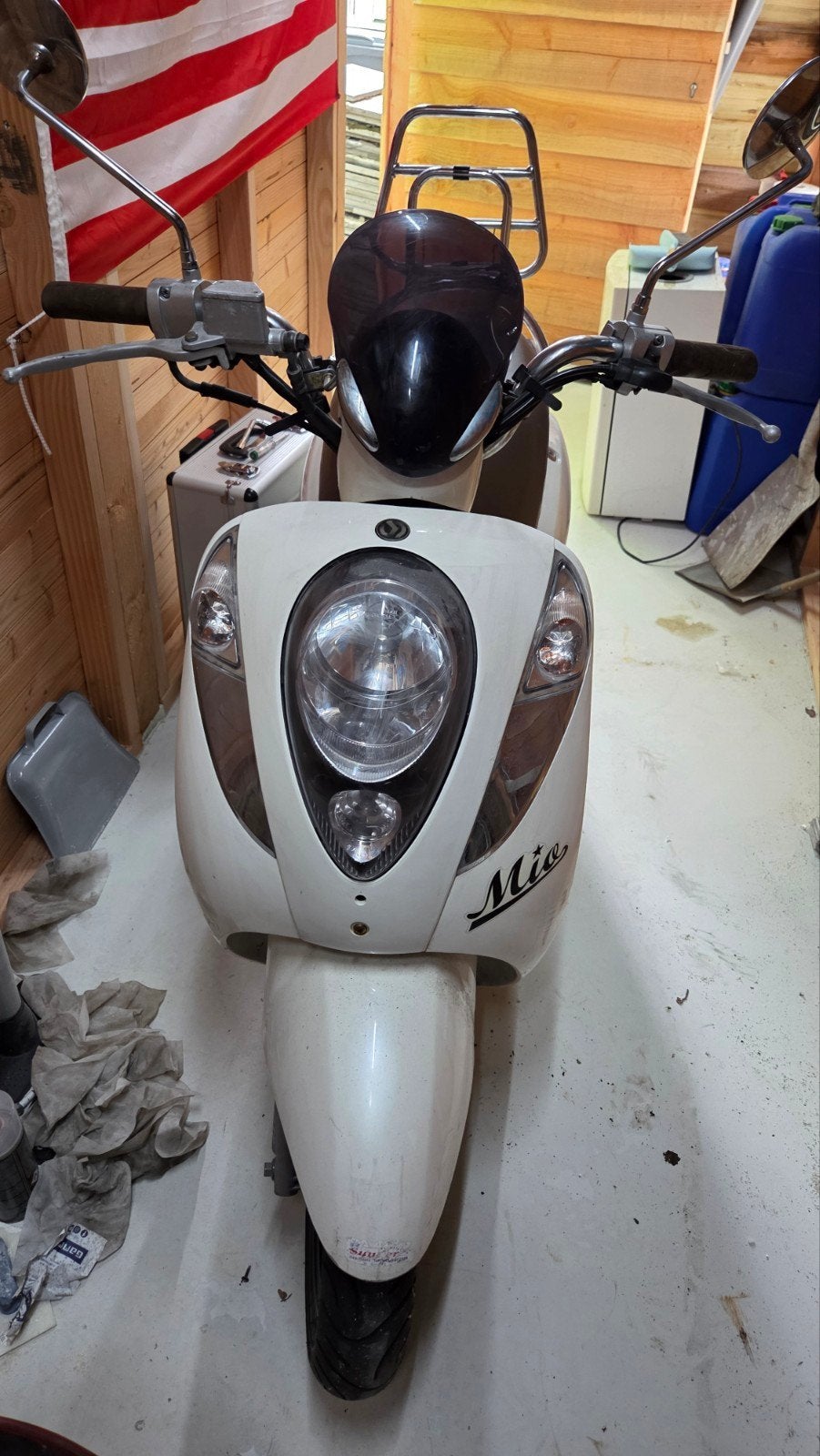 SYM Mio scooter - Start niet, achterrem zit vast, Ophalen