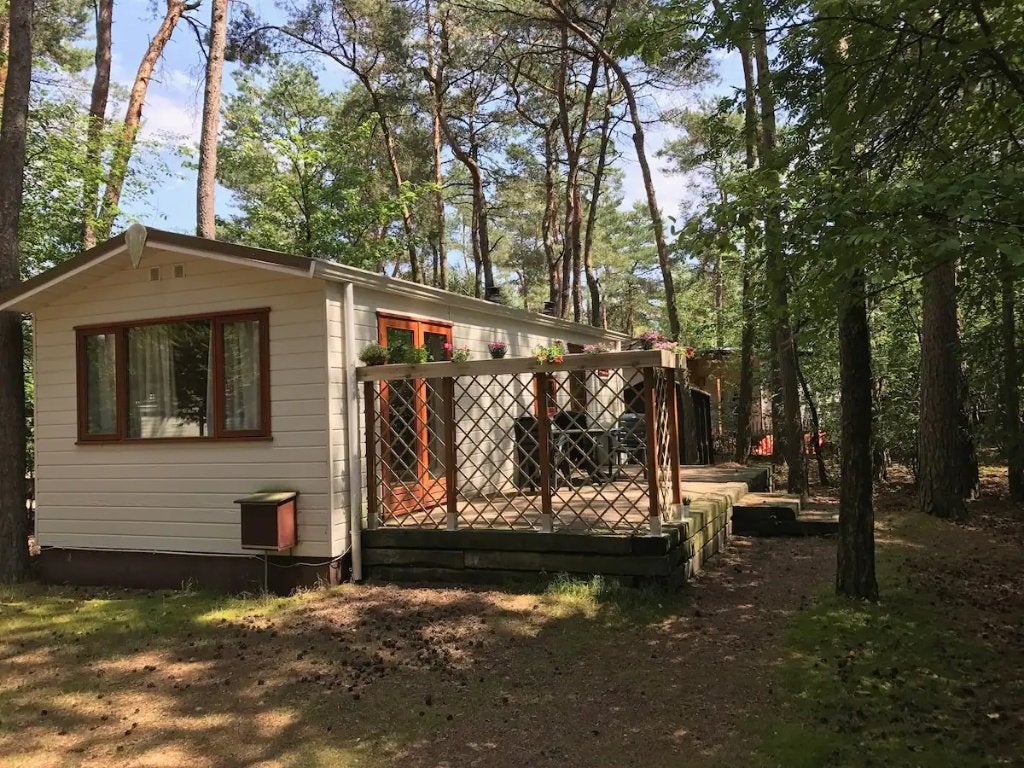 Te koop: Chalet op de Weluwe - Capfun Doornspijk, Vakantie, Vakantiehuizen | Nederland, In bos, Zwembad, 2 slaapkamers, Recreatiepark