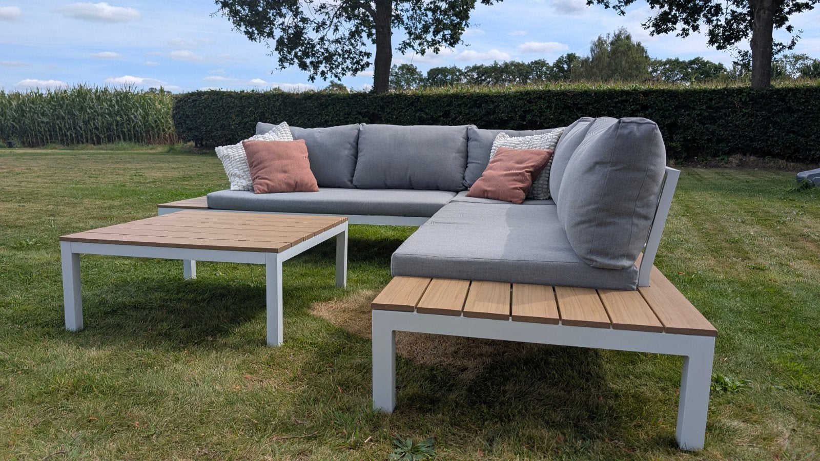 Loungeset Exterioo - 2 seizoenen gebruikt - wit, grijs, hout, Tuin en Terras, Tuinsets en Loungesets, Ophalen, 4 zitplaatsen, Bank