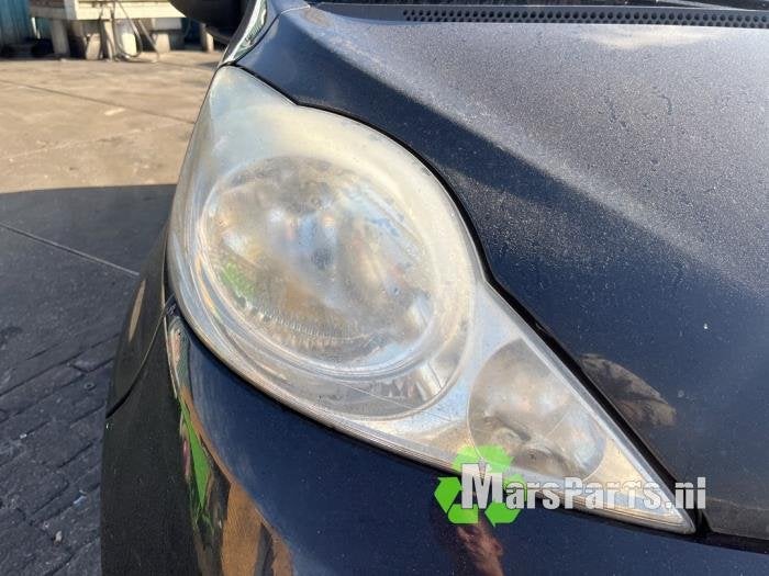 Koplamp rechts van een Peugeot 107, Auto-onderdelen, Gebruikt, -, -, Ophalen of Verzenden