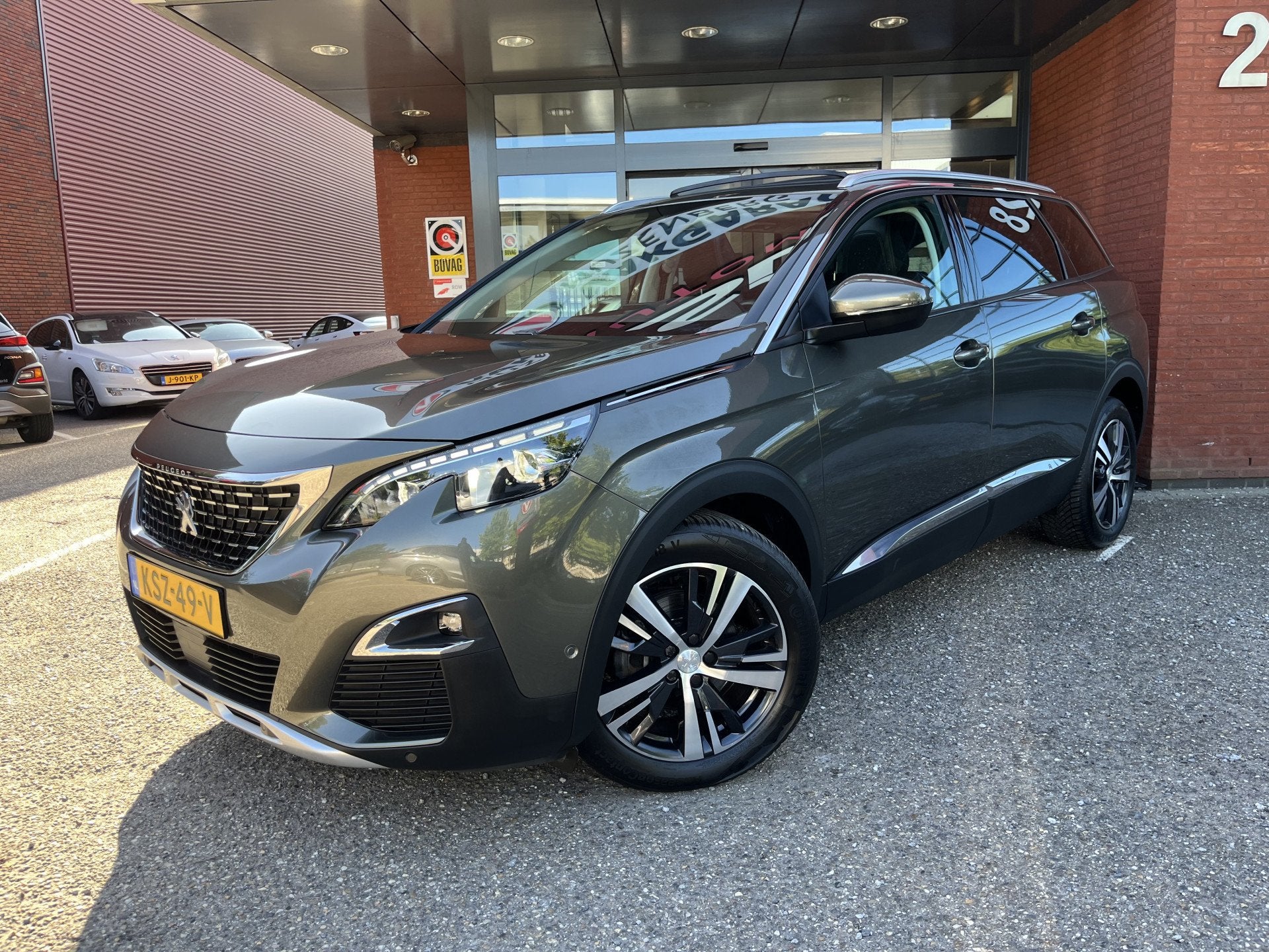 Peugeot 5008 1.6 Turbo Allure 181PK! // LEDER // ELEK.STOEL+, Gebruikt, Zwart, 4 cilinders, 181 pk
