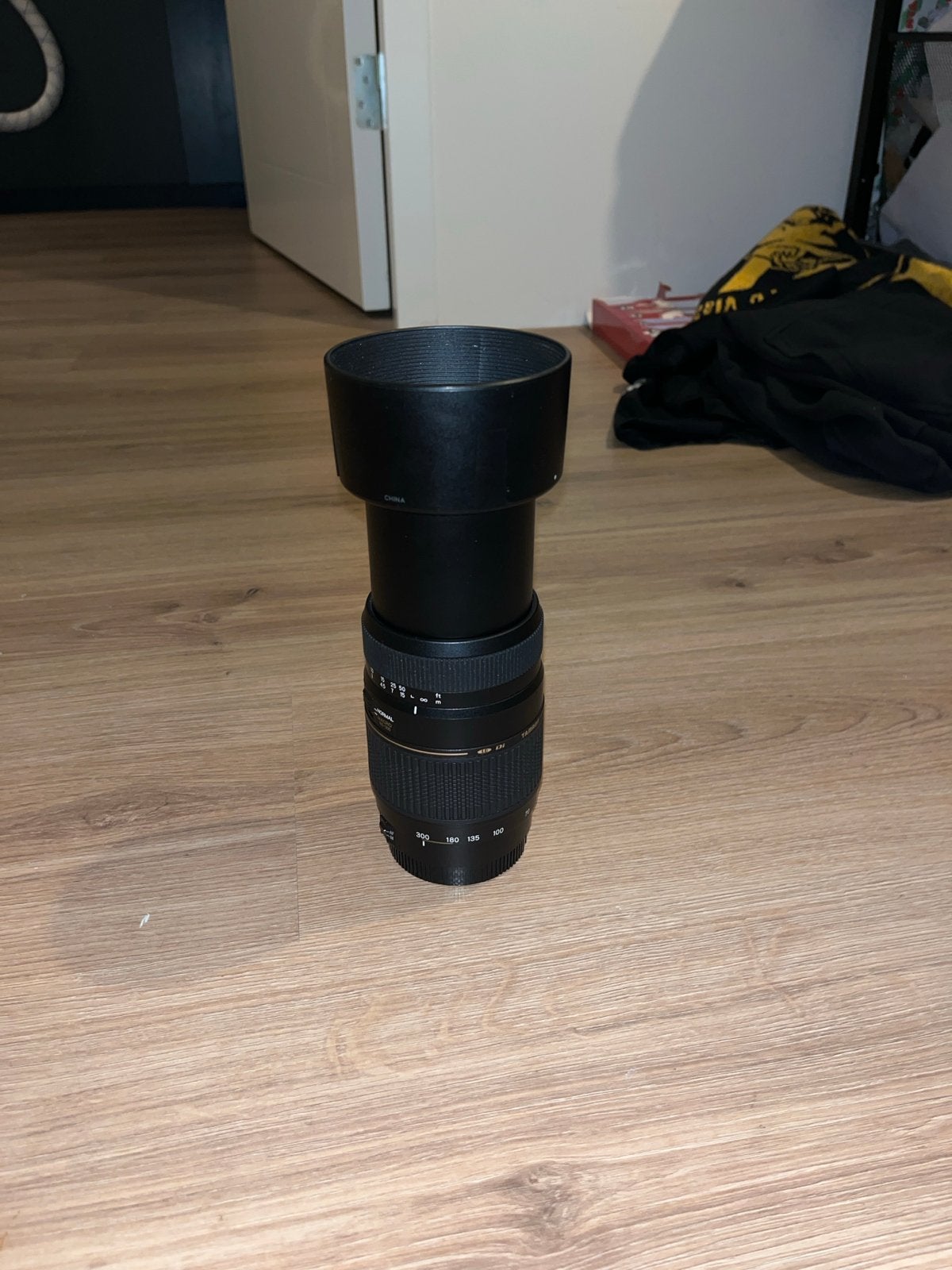 Tamron AF 70-300mm f/4-5.6 Di LD Macro Lens, Audio, Tv en Foto, Autofocus, Zo goed als nieuw, Tamron, Telelens