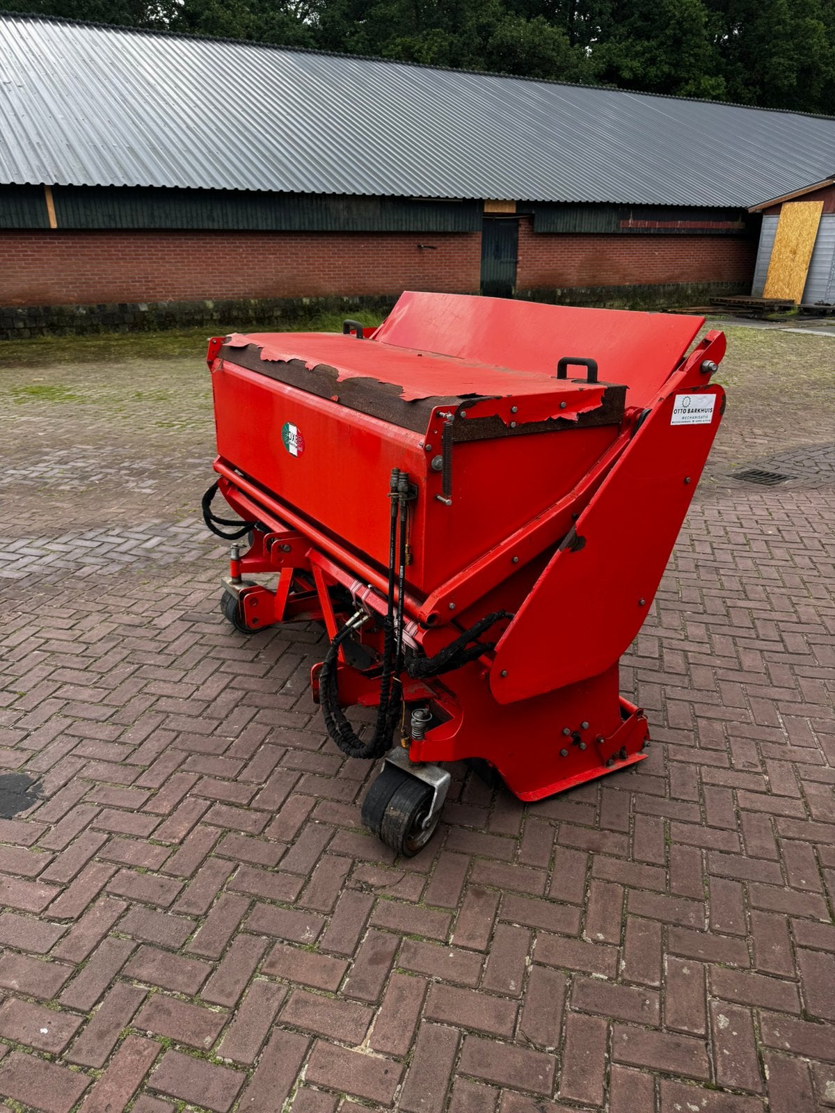 Klepel maaier hoogkiepbak, Ophalen, Weidebouw