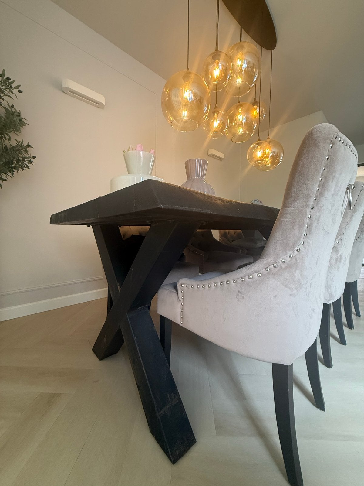 Robuuste boomstam eettafel met X-poten - Zwart eikenhout, Ophalen, Eikenhout, 50 tot 100 cm, Zo goed als nieuw
