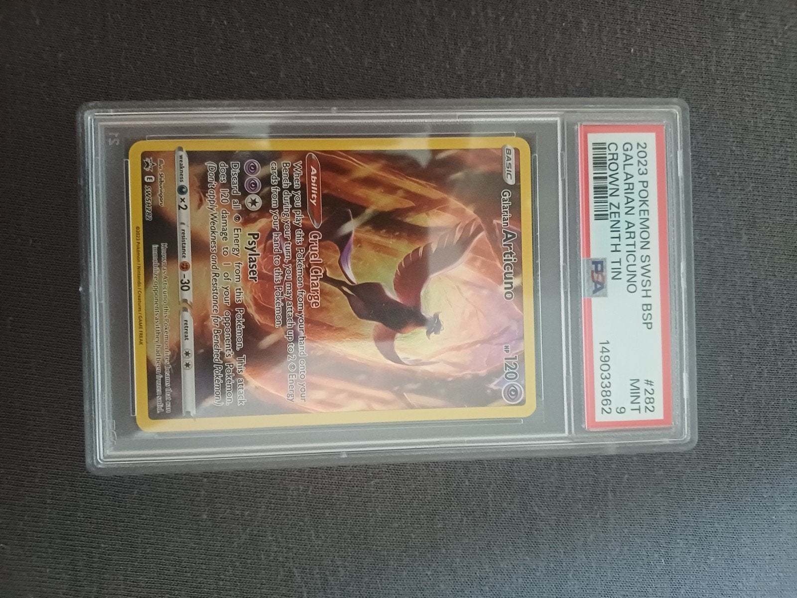 2023 PSA 9 Galarian Articuno Pokemon Kaart, Ophalen of Verzenden, Zo goed als nieuw, Losse kaart