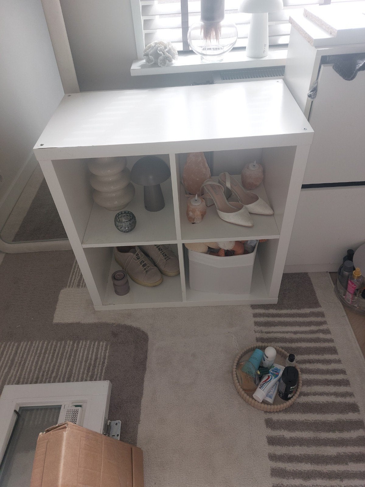 Ikea vakken kast. Iets beschadigd. Mag voor 5 euro weg, Ophalen of Verzenden, 25 tot 50 cm, Minder dan 100 cm