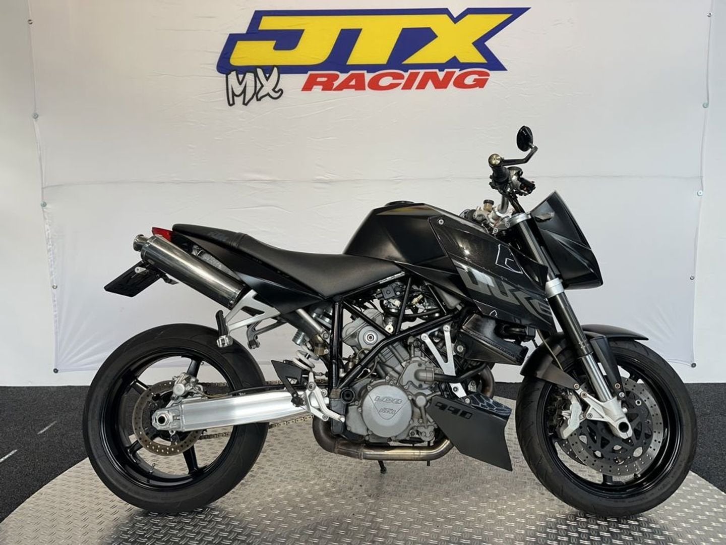 KTM KTM 990 SUPERDUKE, 2 cilinders, KTM, Motorrijbewijs A, Bedrijf