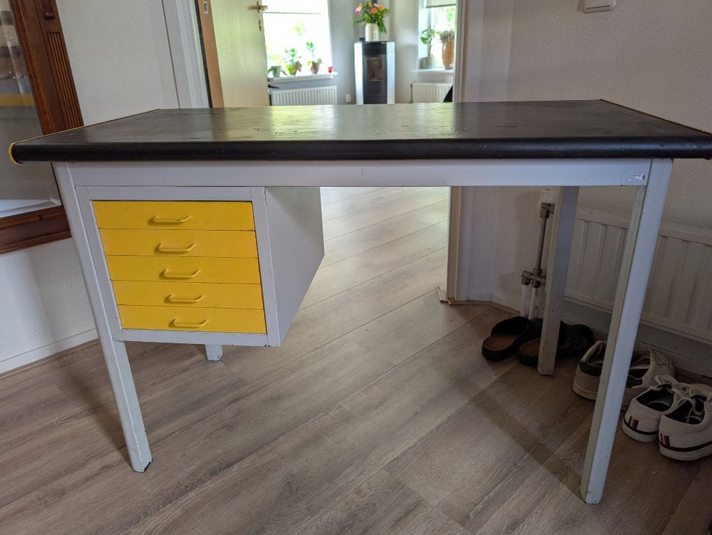 stalen bureautje, Ophalen, Gebruikt, 110 cm, Met lades