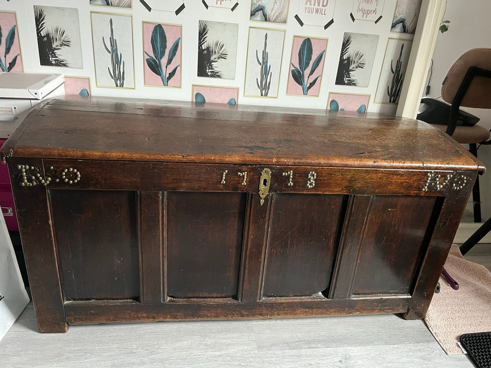 Antieke eikenhouten kist, Ophalen