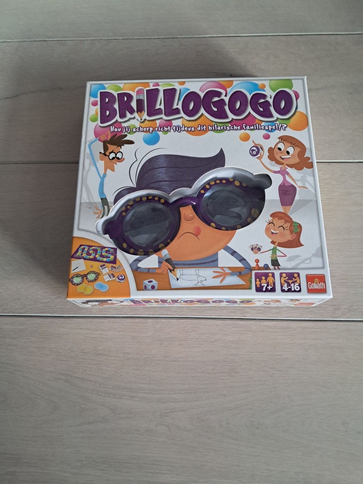 Brillogogo spel, Hobby en Vrije tijd, Gezelschapsspellen | Bordspellen, Vijf spelers of meer, Ophalen of Verzenden, Zo goed als nieuw