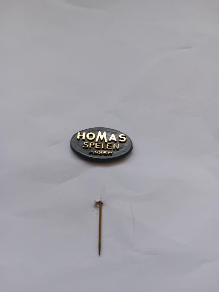 Pin - HOMAS Spelen - Assen, Ophalen of Verzenden, Gebruikt, Merk, Speldje of Pin