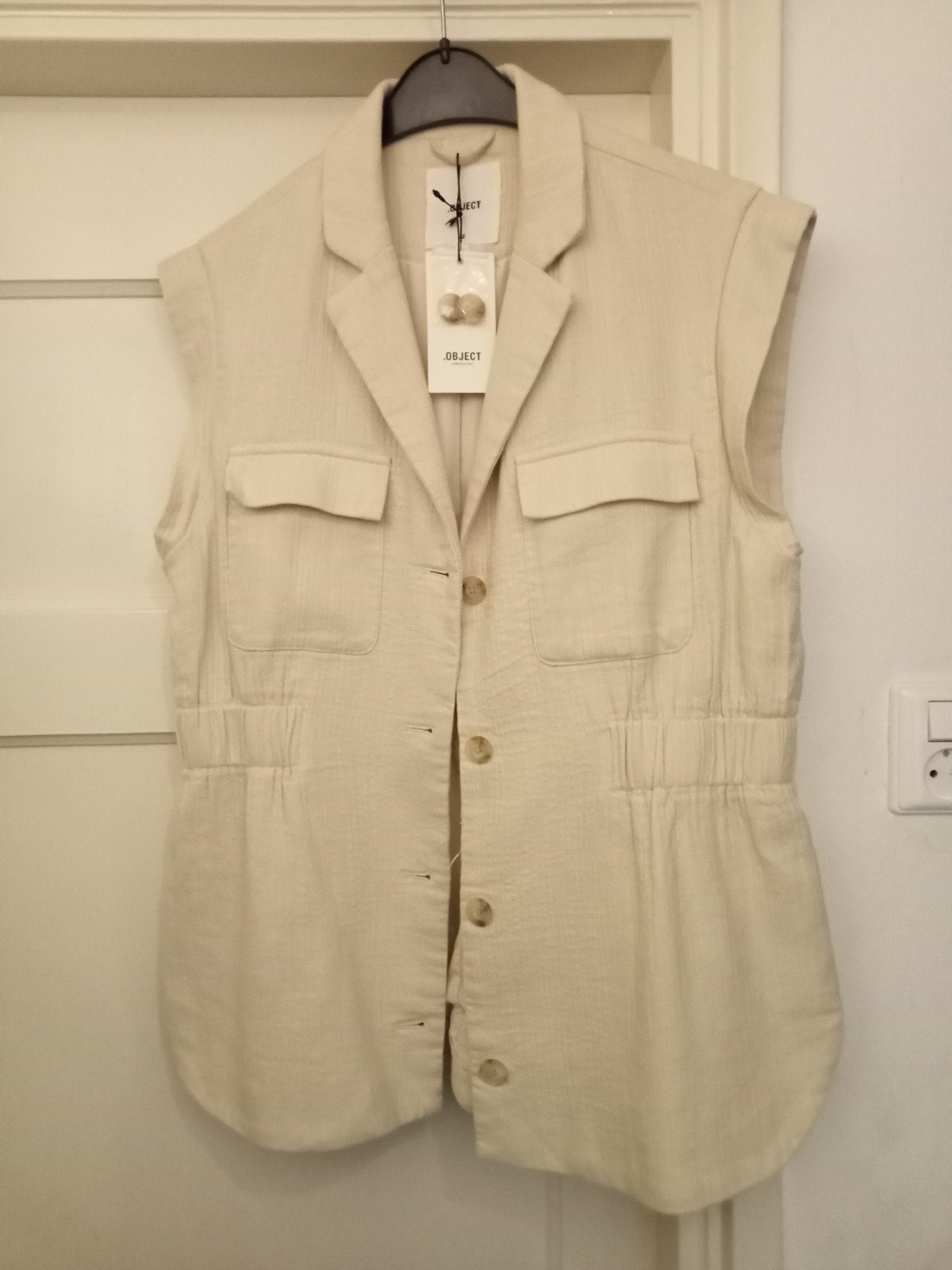 Geweldig gave mouwloos lang gilet/blazer van Object, Kleding | Dames, Ophalen of Verzenden, Nieuw, Maat 42/44 (L), Beige