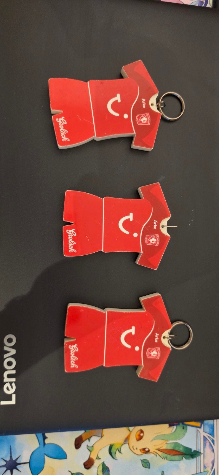 Grolsch voetbalshirt sleutelhangers met flesopener (3 stuks), Verzamelen, Sleutelhangers, Ophalen of Verzenden, Gebruikt, Merk