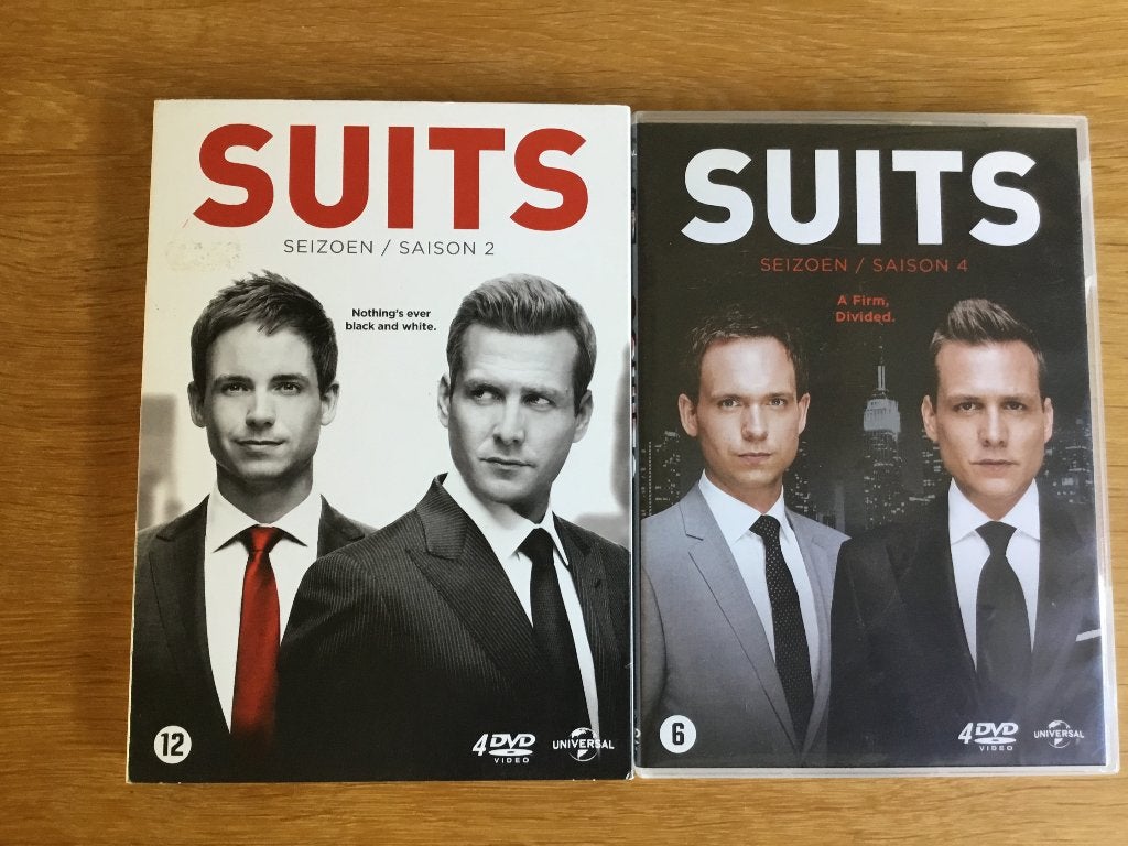 Suits Seizoen 2 + 4 Dvd, Cd's en Dvd's, Vanaf 12 jaar, Ophalen, Gebruikt, Komedie