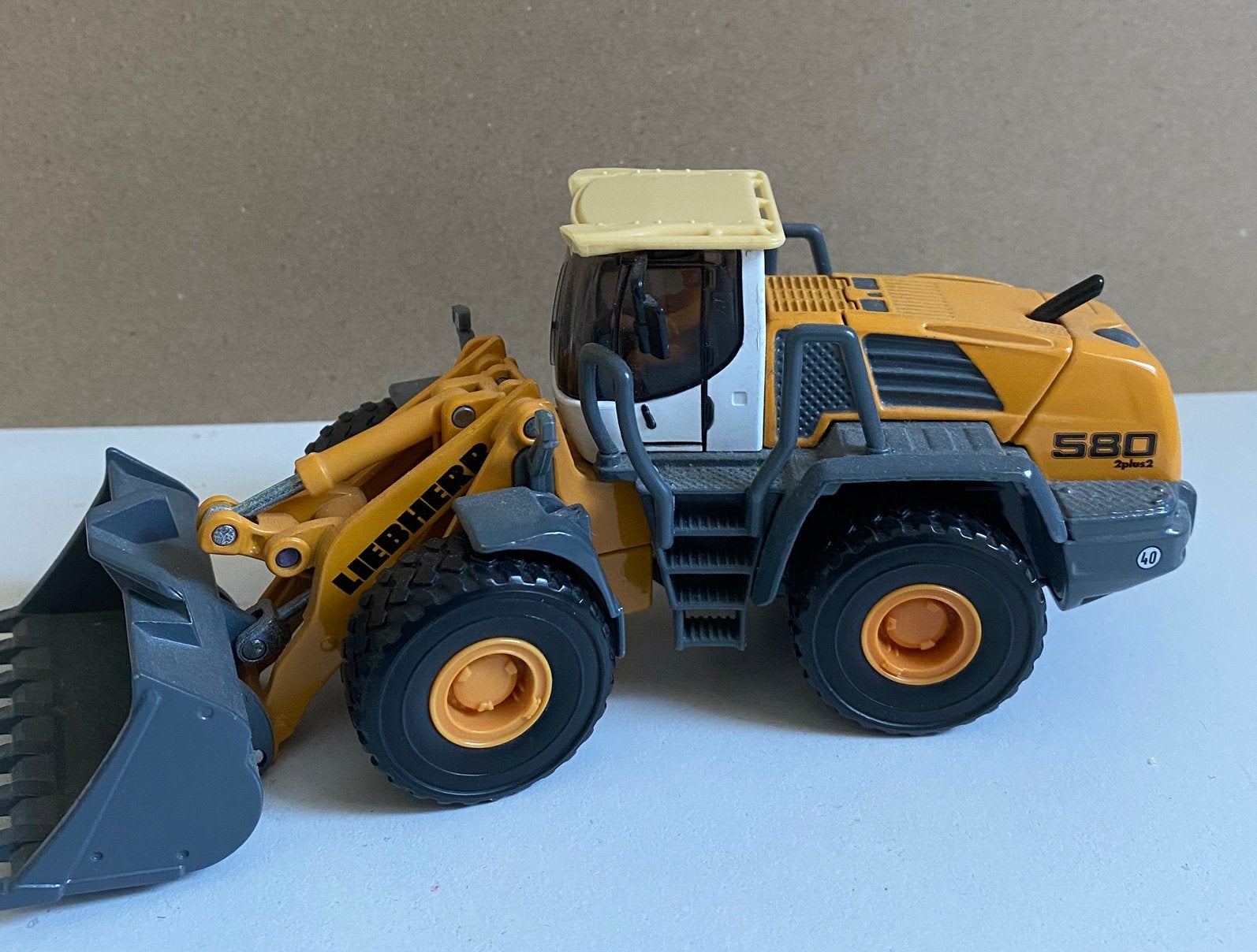 SIKU shovel Liebherr 580 2plus2, Hobby en Vrije tijd, Ophalen, Zo goed als nieuw, Overige typen, SIKU