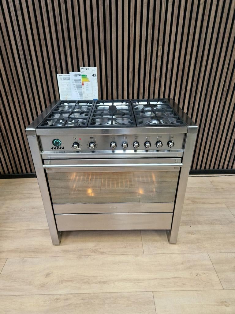 Nette staat Rvs 6-pits Smeg Fornuis 90 cm (Gratis bezorgen), Witgoed en Apparatuur, Fornuizen, 5258sh, 60 cm of meer, Ophalen of Verzenden